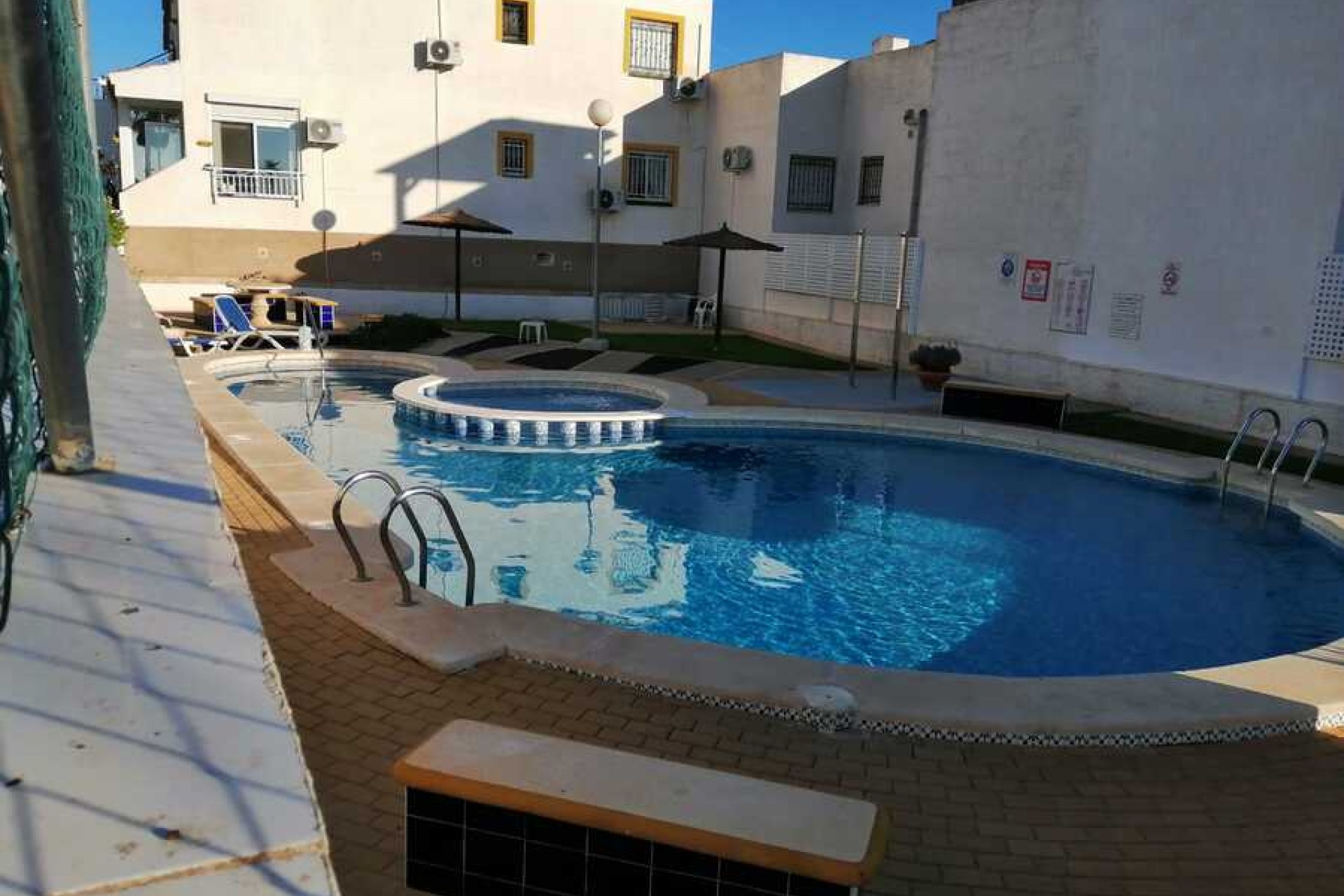 Reventa - Apartment -
Jacarilla - Inland