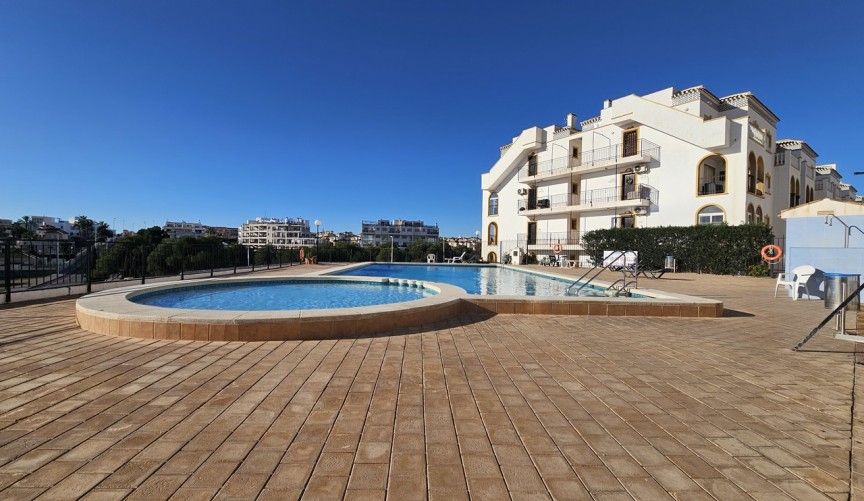Reventa - Apartment -
La Zenia - Costa Blanca