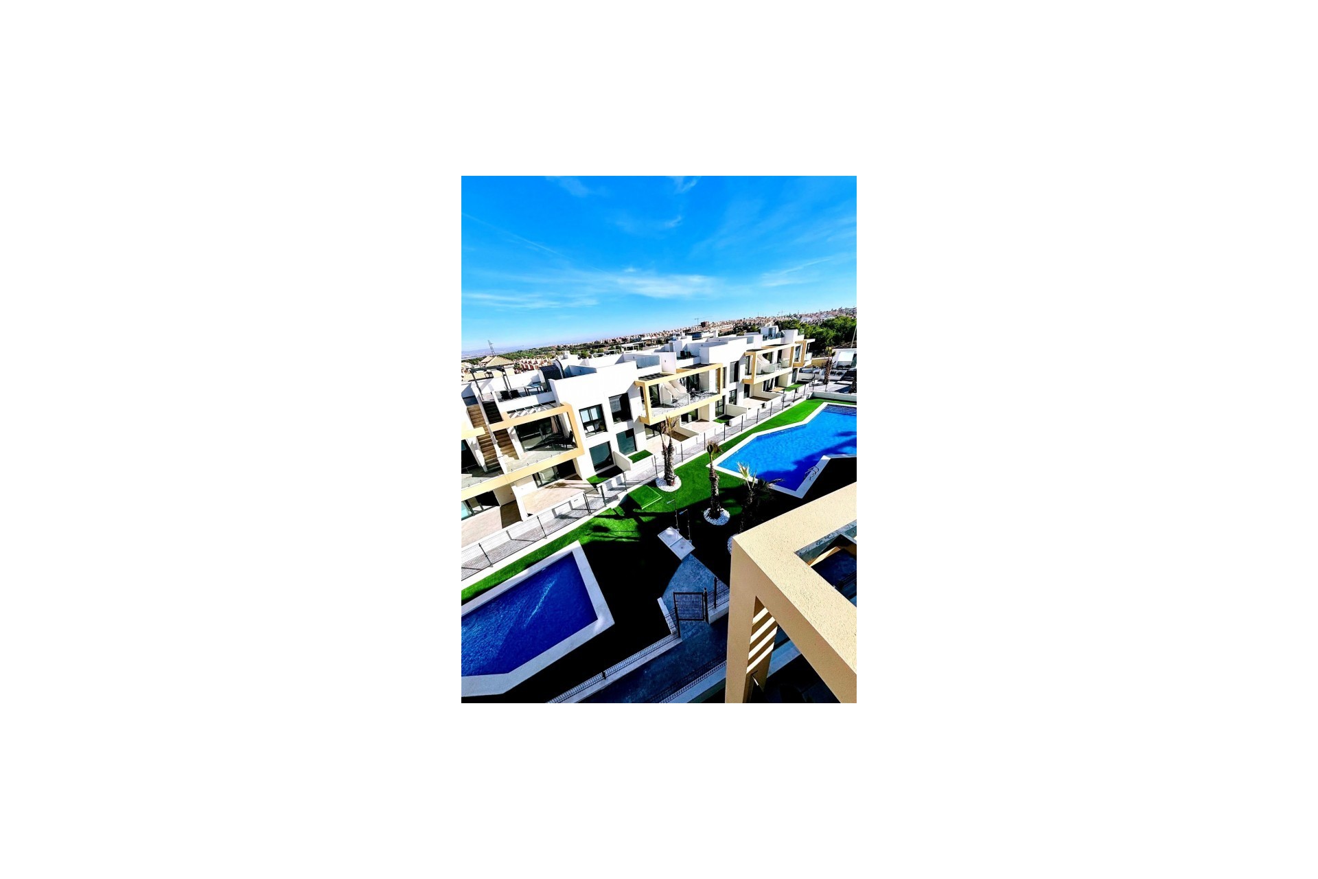 Reventa - Apartment -
Las Filipinas - Inland