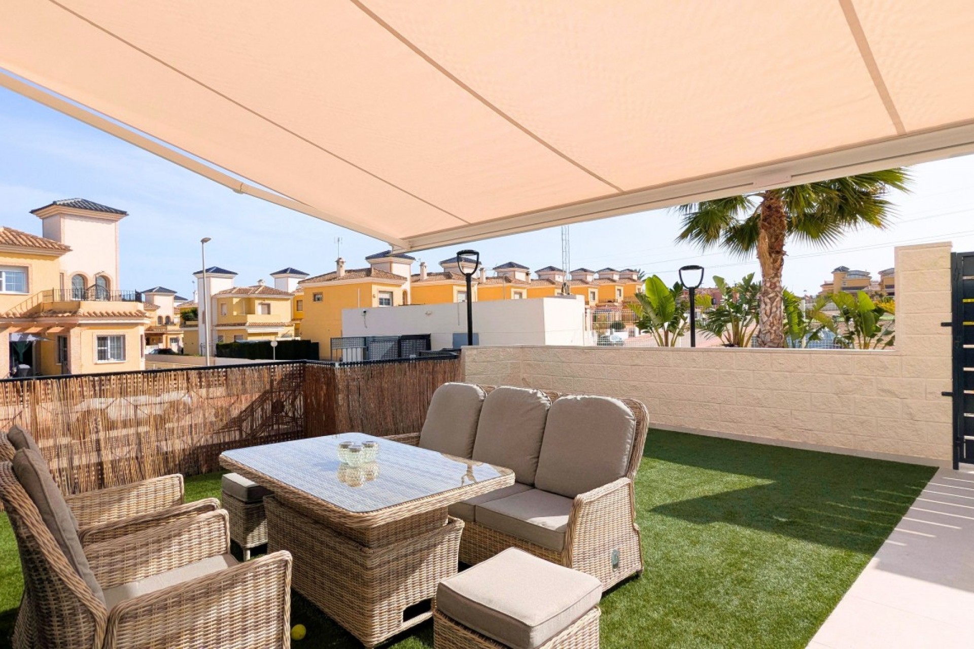 Reventa - Apartment -
Lo Crispin - Inland