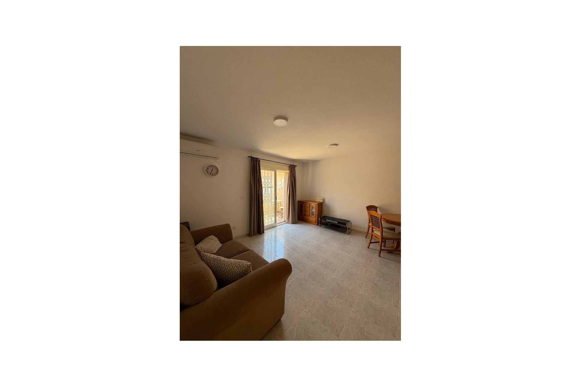 Reventa - Apartment -
Lo Pepin - Inland