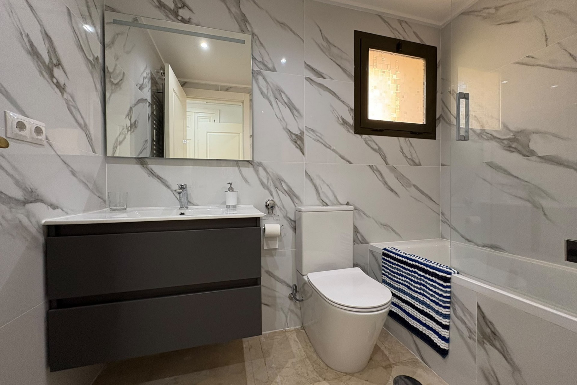 Reventa - Apartment -
Los Alcazares - Costa Calida