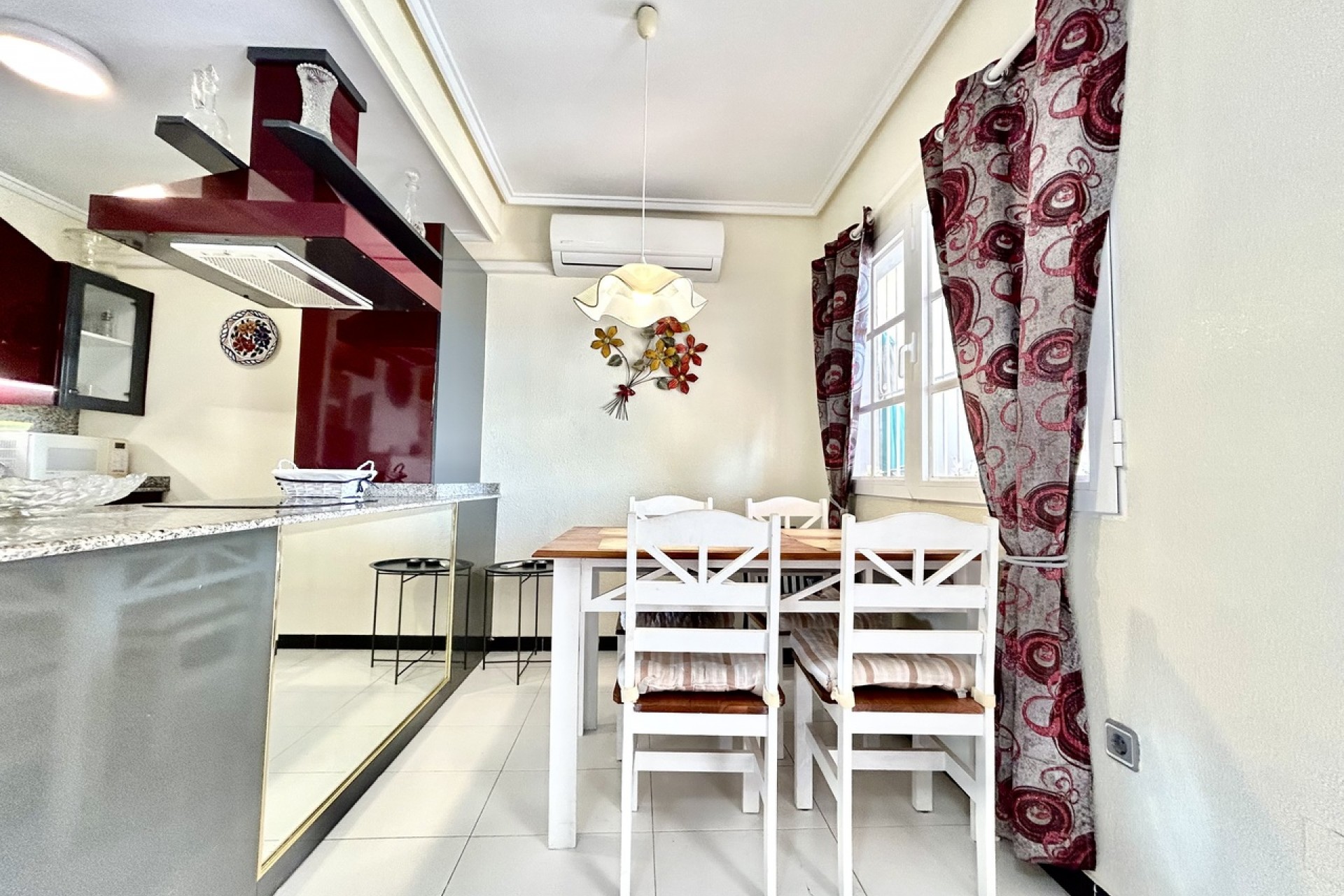 Reventa - Apartment -
Los Altos - Costa Blanca