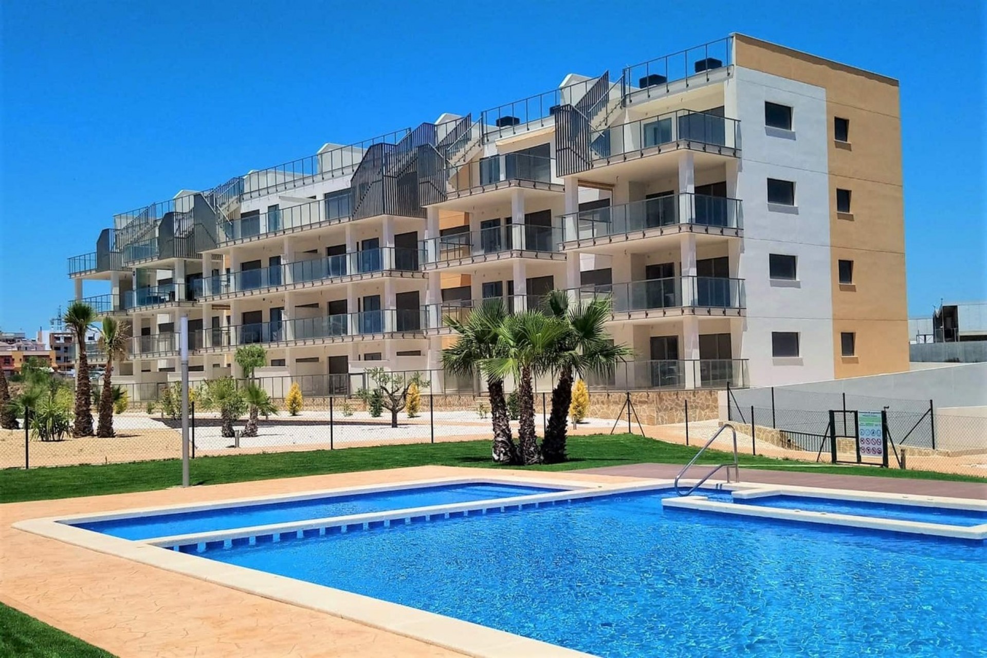Reventa - Apartment -
Los Dolses - Inland