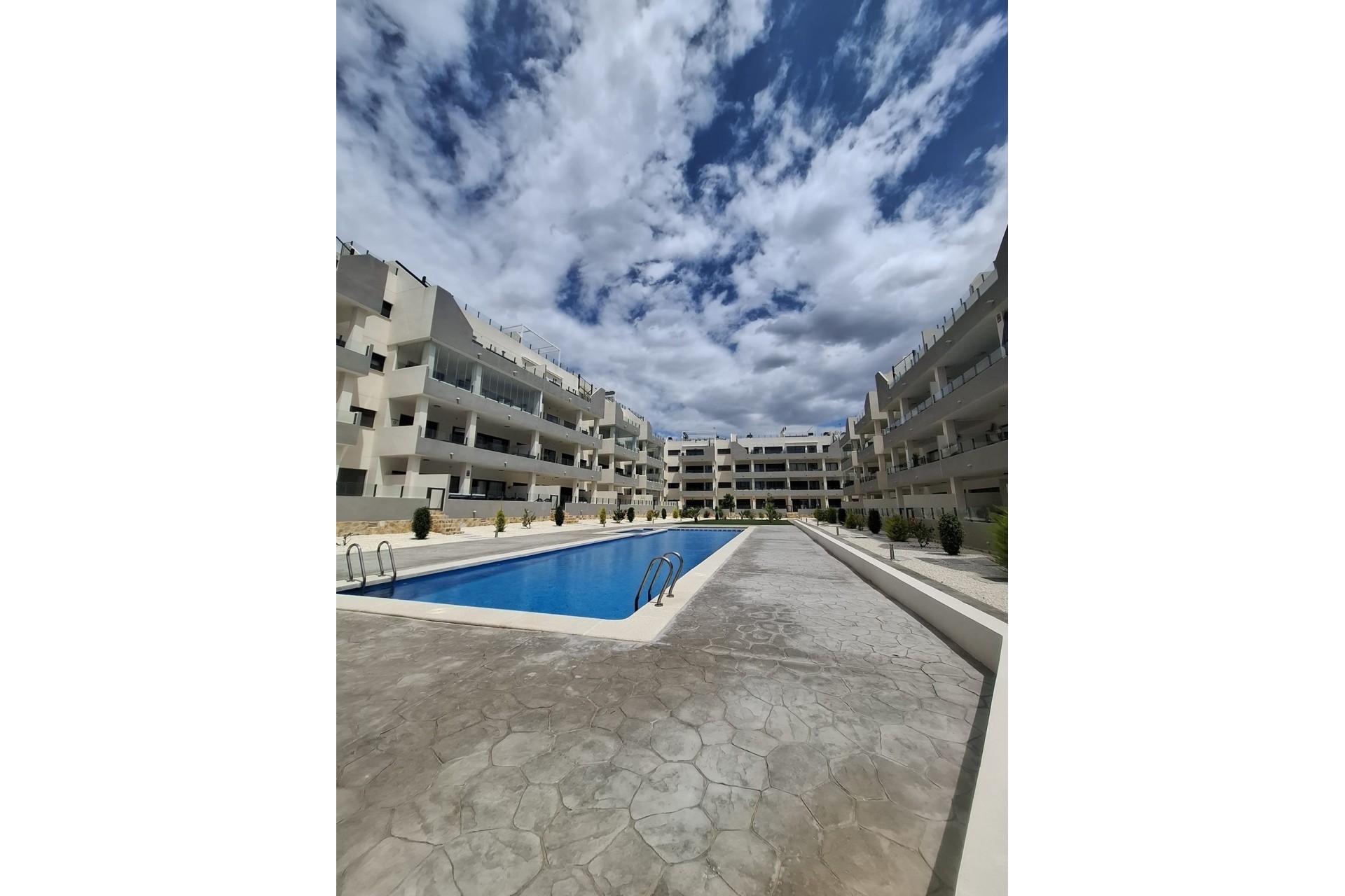 Reventa - Apartment -
Los Dolses - Inland
