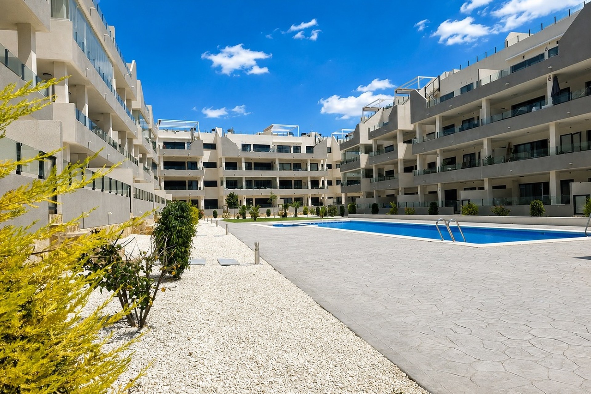 Reventa - Apartment -
Los Dolses - Inland
