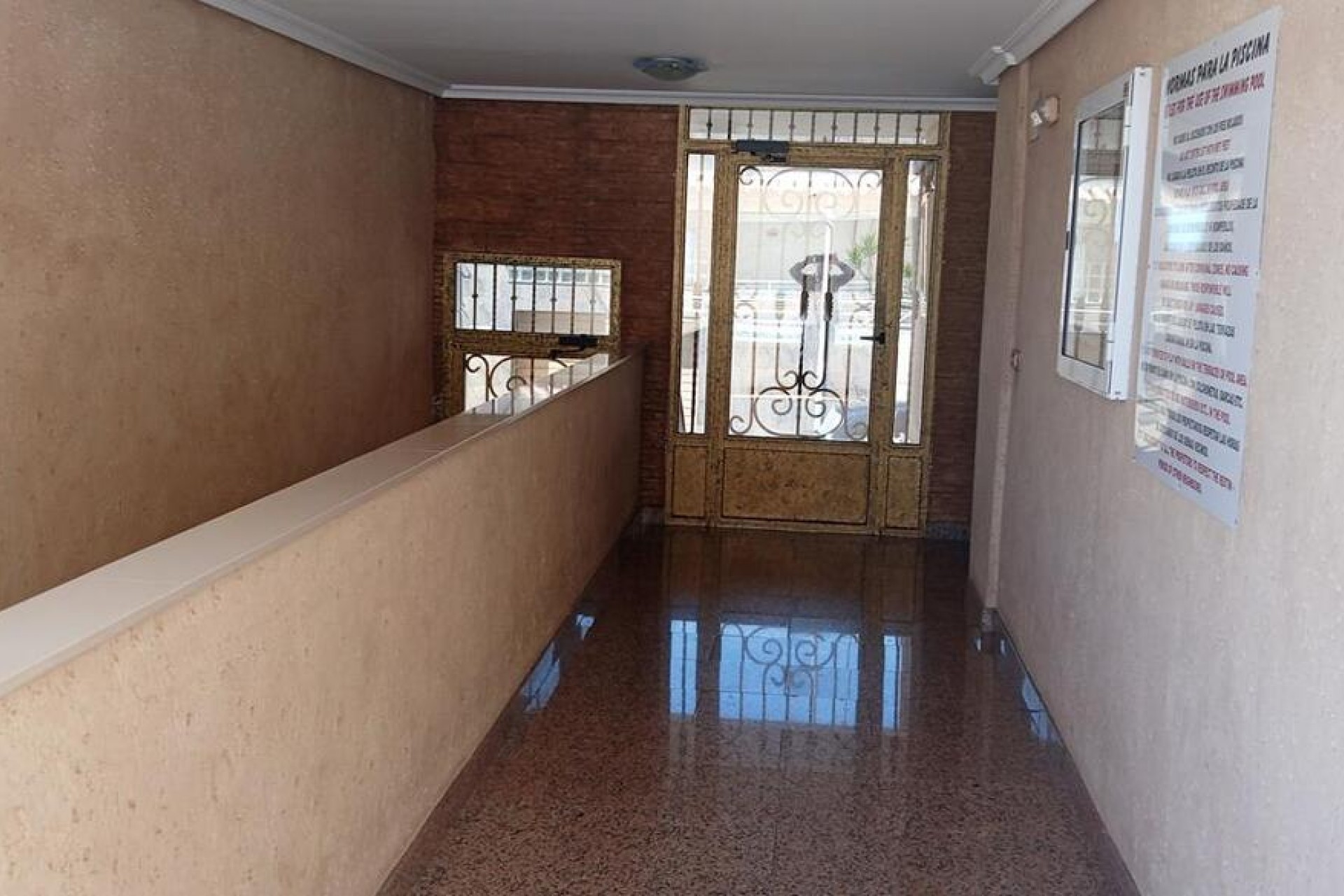 Reventa - Apartment -
Los Montesinos - PUEBLO CENTRO