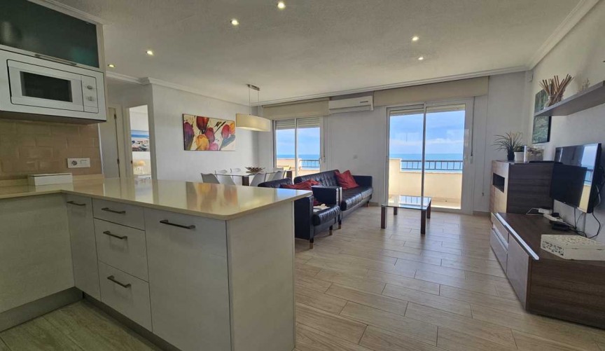 Reventa - Apartment -
Mil Palmeras - Costa Blanca