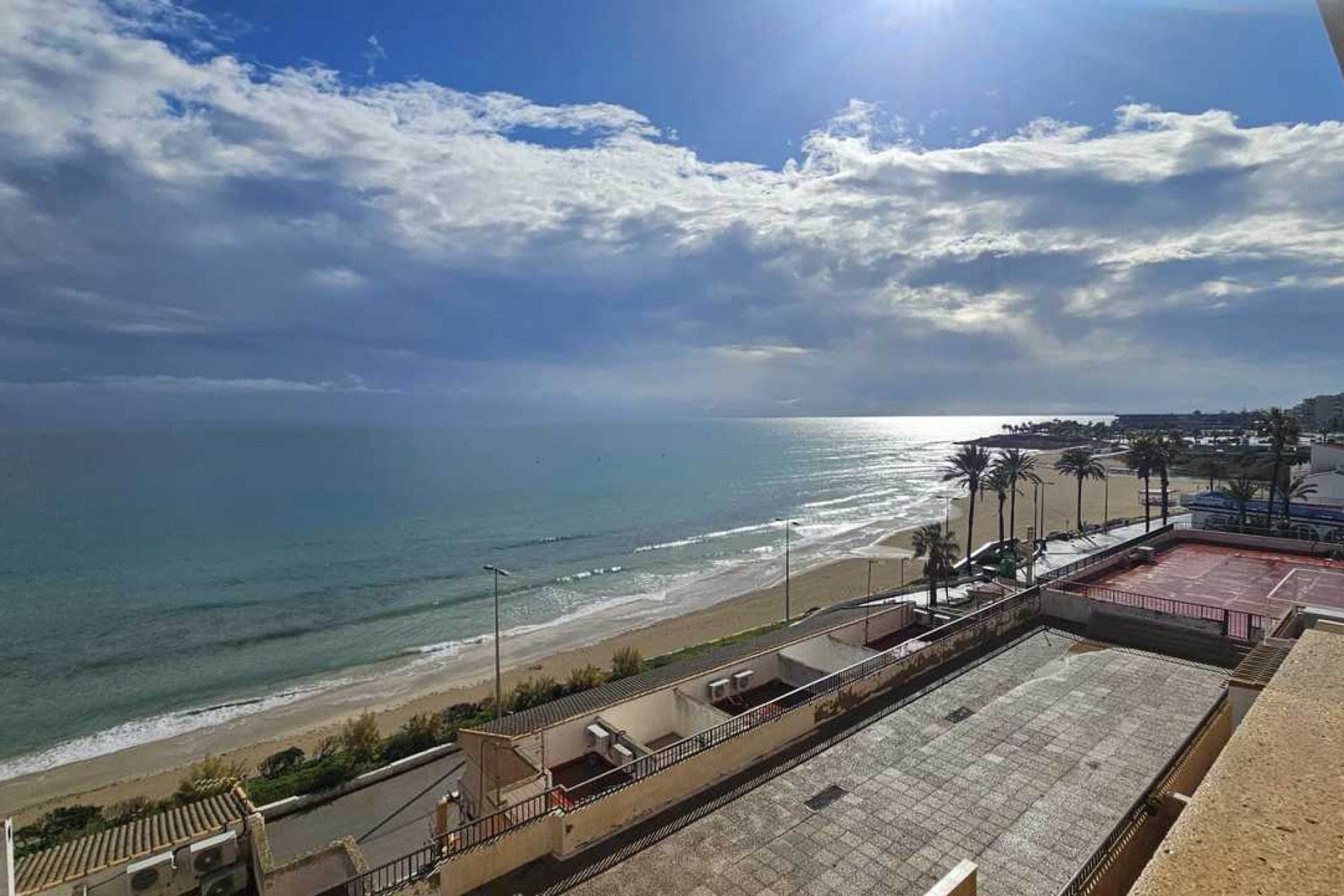 Reventa - Apartment -
Mil Palmeras - Costa Blanca