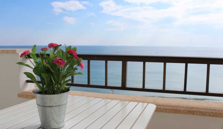 Reventa - Apartment -
Mil Palmeras - Costa Blanca
