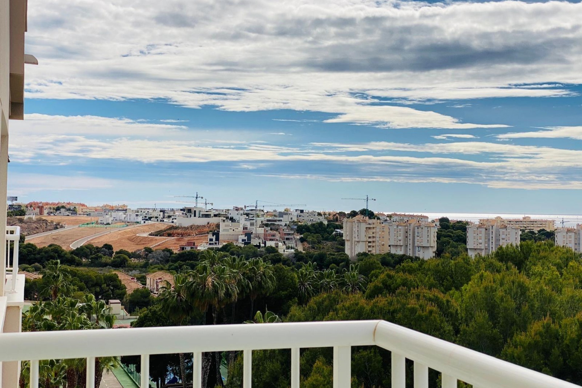 Reventa - Apartment -
Orihuela Costa - Altos De Campoamor