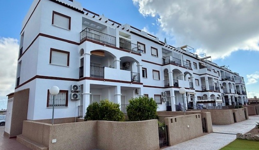 Reventa - Apartment -
Orihuela Costa - Costa Blanca