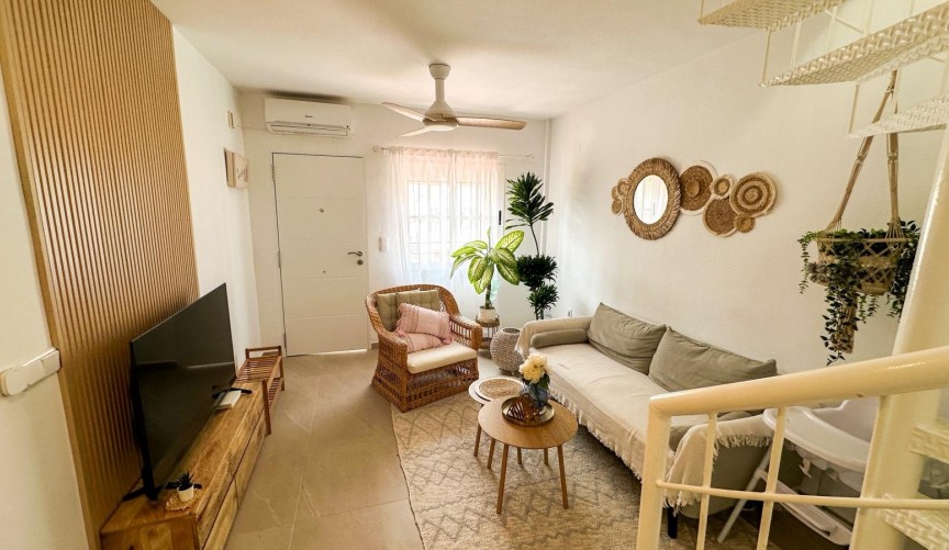 Reventa - Apartment -
Orihuela Costa - Costa Blanca