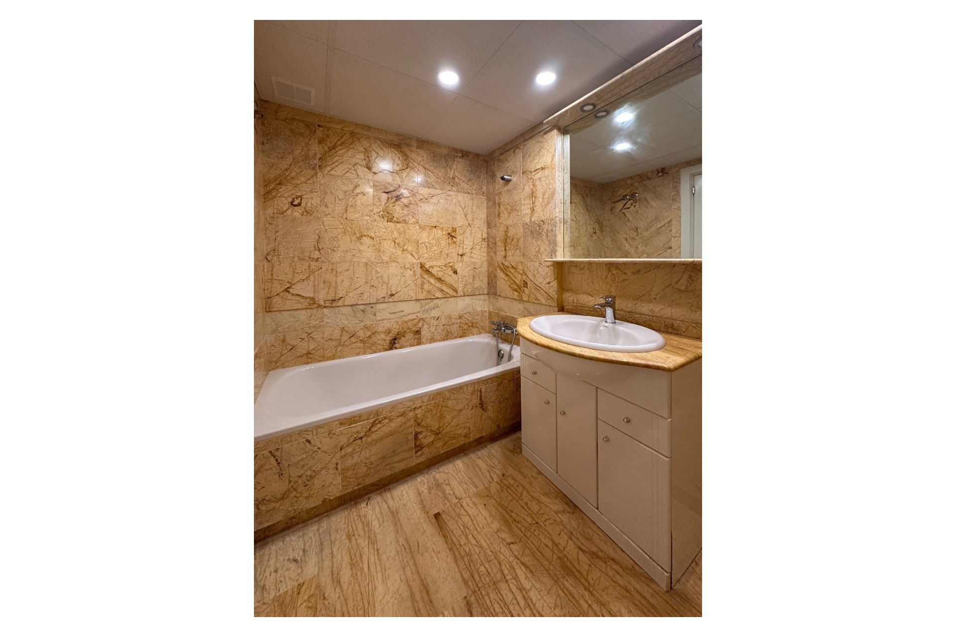 Reventa - Apartment -
Orihuela Costa - Costa Blanca