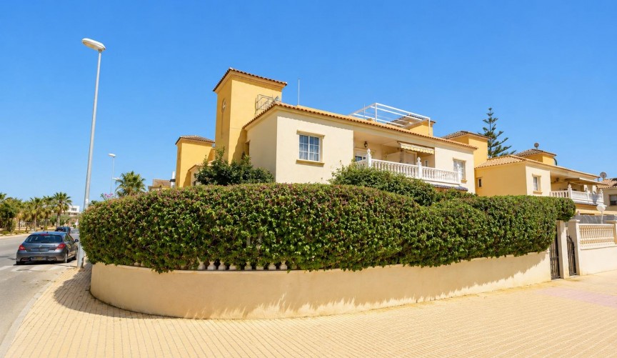 Reventa - Apartment -
Orihuela Costa - Costa Blanca