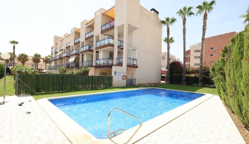 Reventa - Apartment -
Orihuela Costa - Costa Blanca