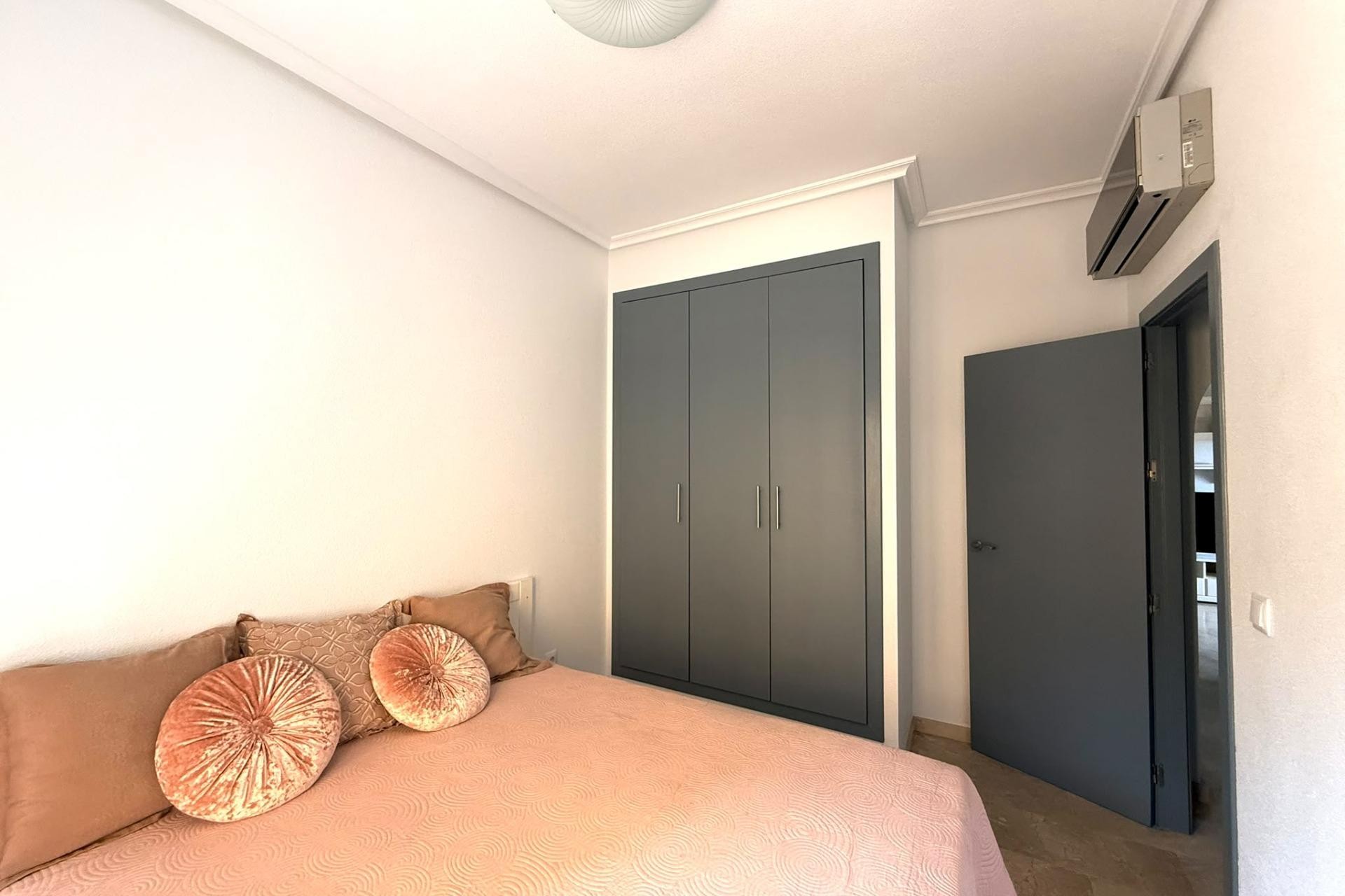 Reventa - Apartment -
Orihuela Costa - Costa Blanca