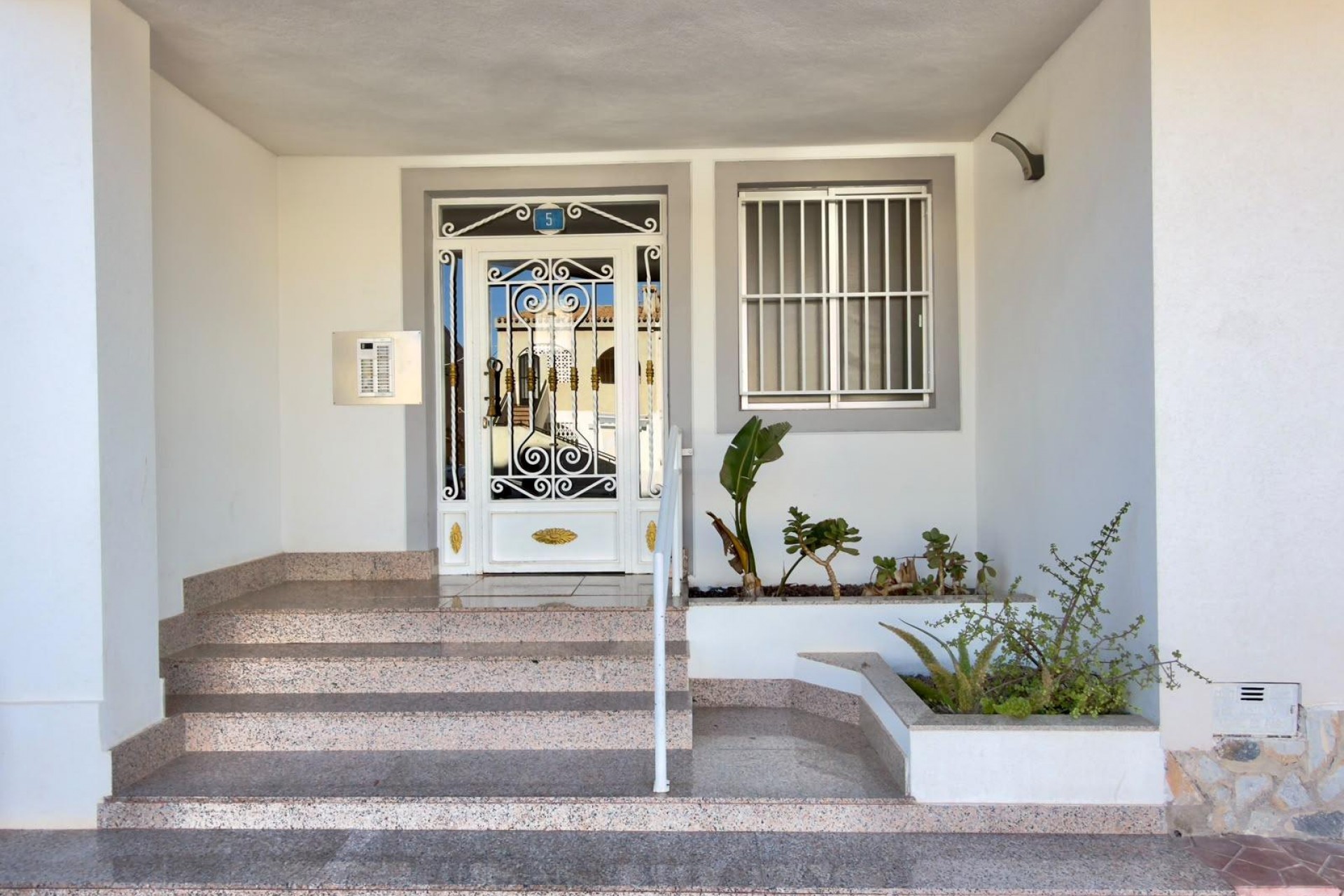 Reventa - Apartment -
Orihuela Costa - La Regia