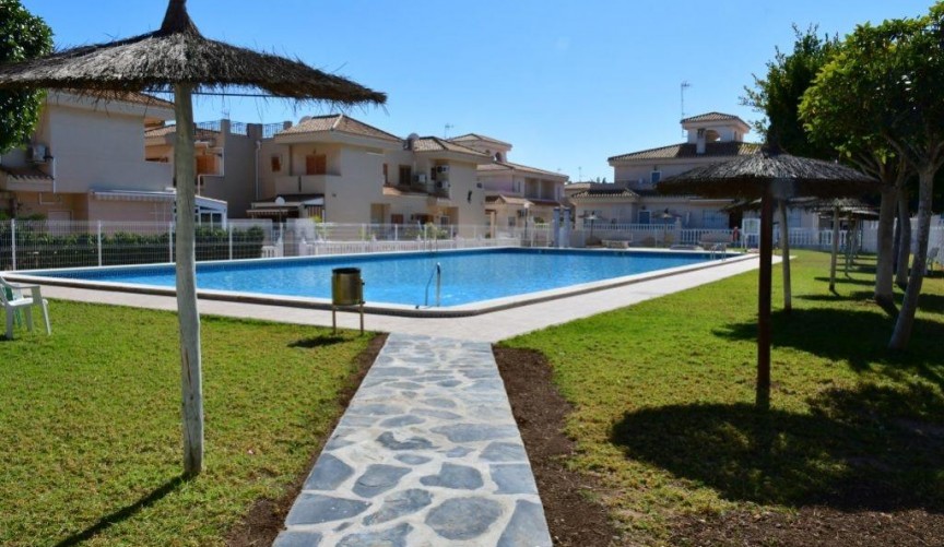 Reventa - Apartment -
Orihuela Costa - La Zenia