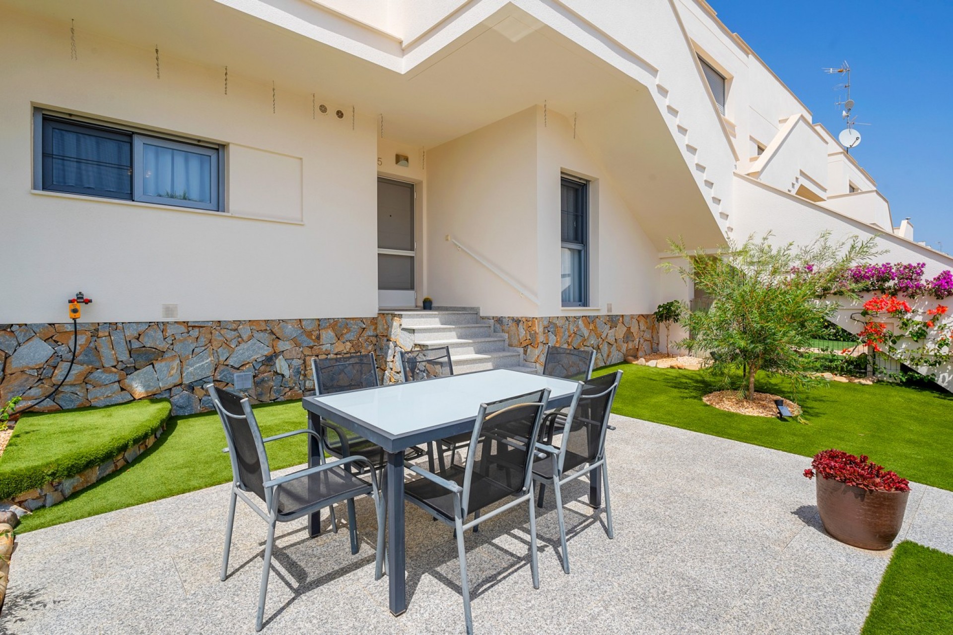 Reventa - Apartment -
Orihuela - Inland