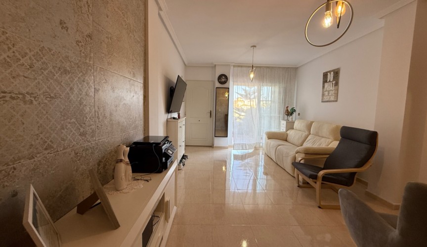Reventa - Apartment -
Orihuela - Inland