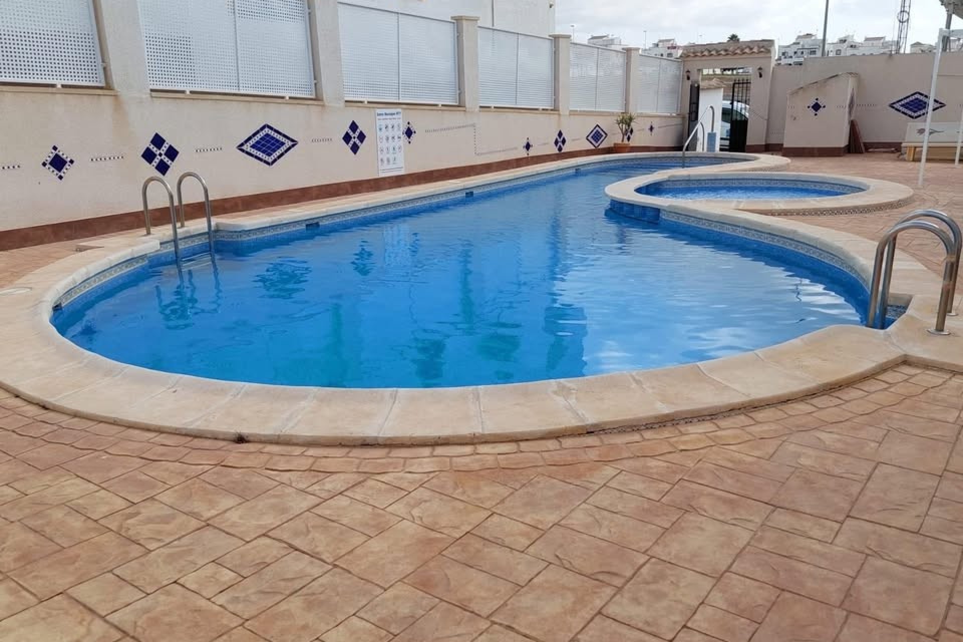 Reventa - Apartment -
Orihuela - Inland