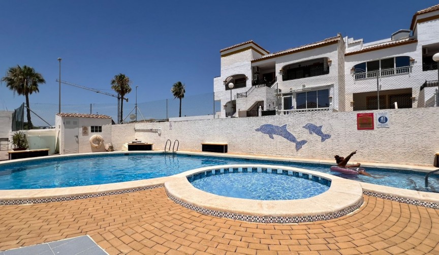 Reventa - Apartment -
Orihuela - Inland