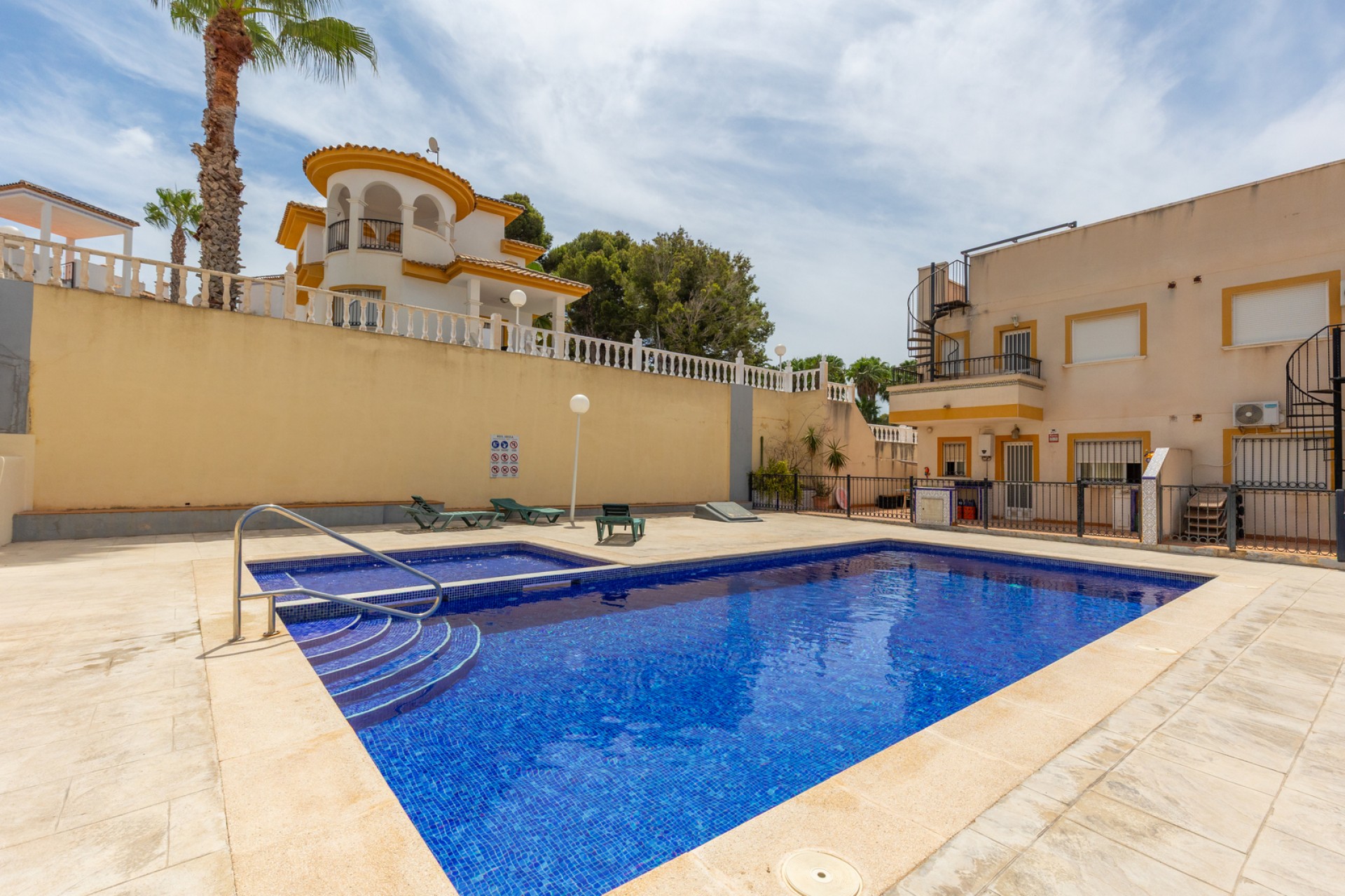 Reventa - Apartment -
Orihuela - Inland
