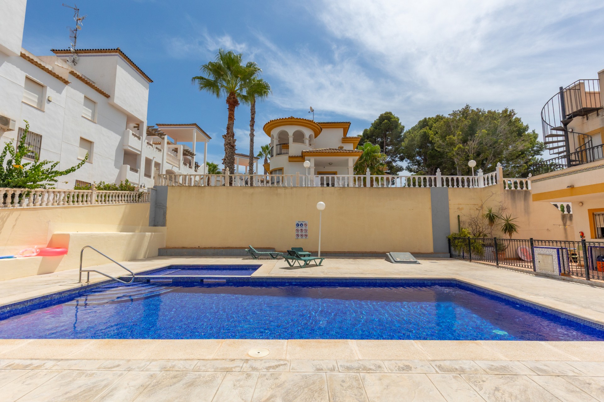 Reventa - Apartment -
Orihuela - Inland