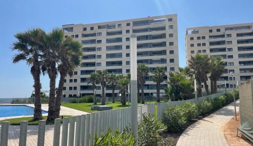 Reventa - Apartment Penthouse -
Punta Prima - Costa Blanca