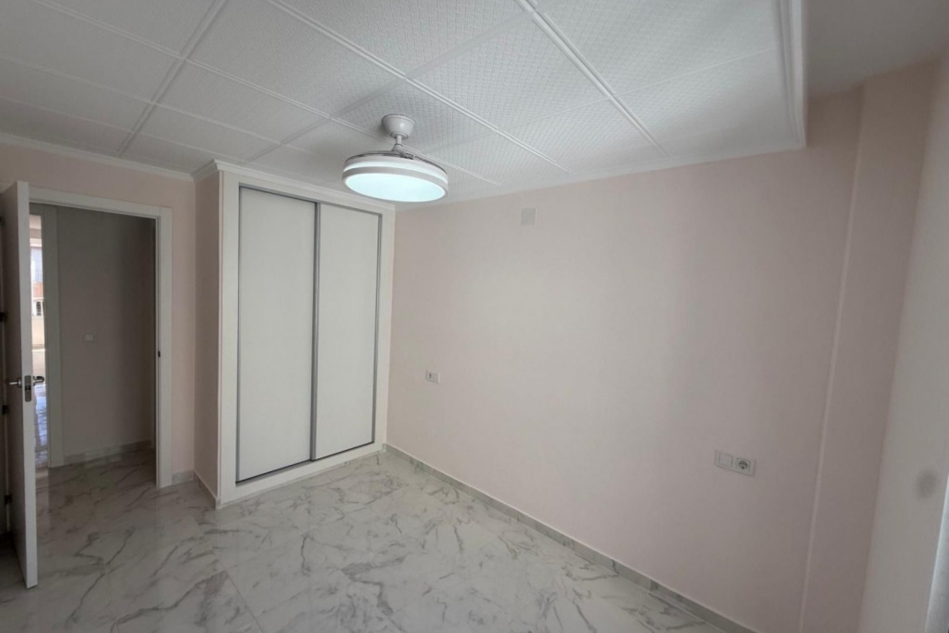 Reventa - Apartment -
Playa Del Acequion - Costa Blanca