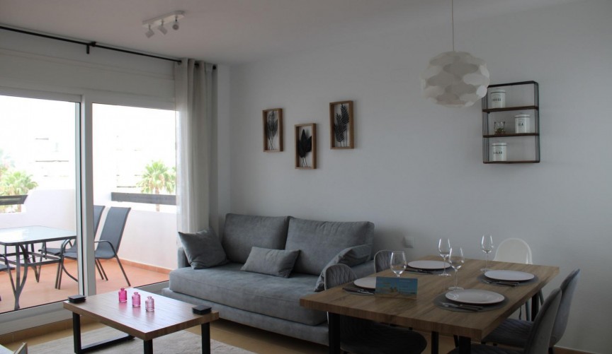 Reventa - Apartment -
Roldan - Inland