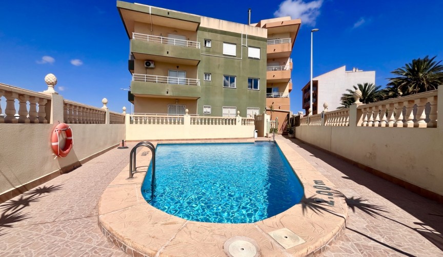 Reventa - Apartment -
San Miguel de Salinas - Inland