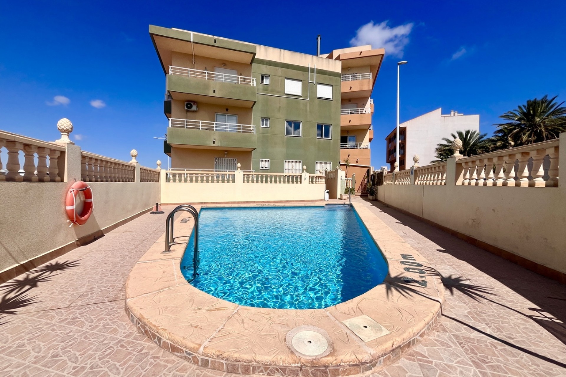 Reventa - Apartment -
San Miguel de Salinas - Inland