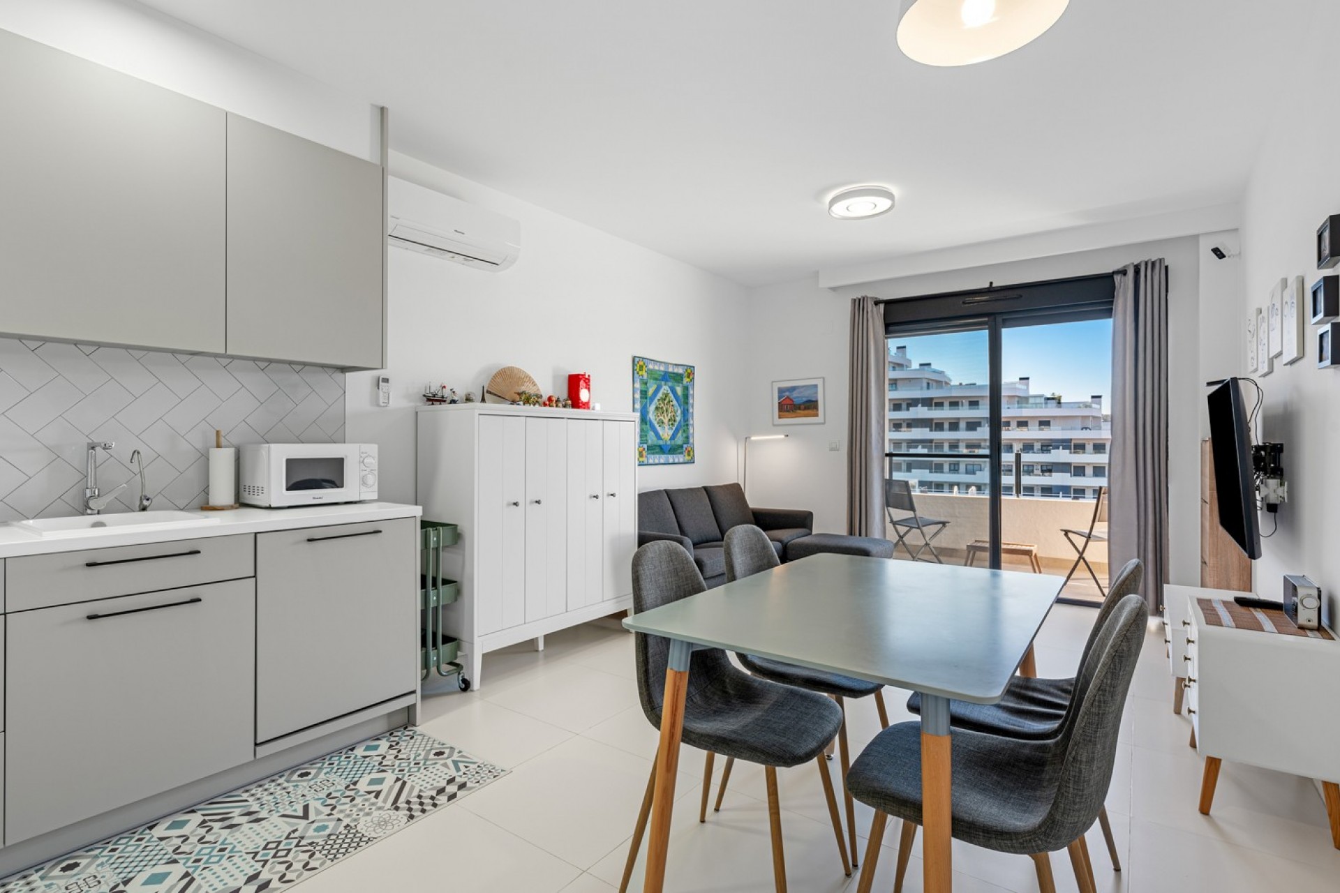 Reventa - Apartment -
San Miguel de Salinas - Inland