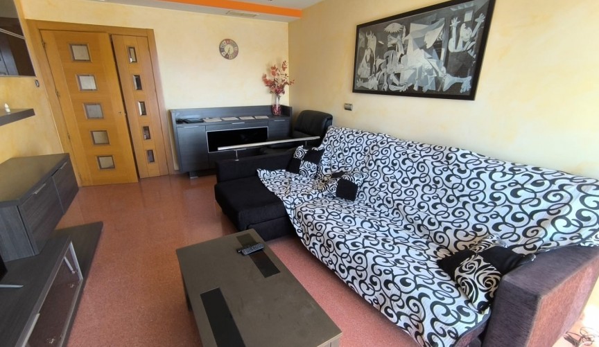 Reventa - Apartment -
Sax - Inland