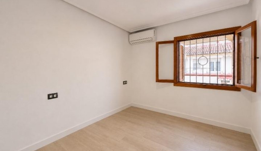 Reventa - Apartment -
Torrevieja - Acequion