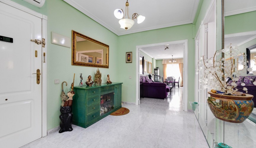 Reventa - Apartment -
Torrevieja - Antonio Machado