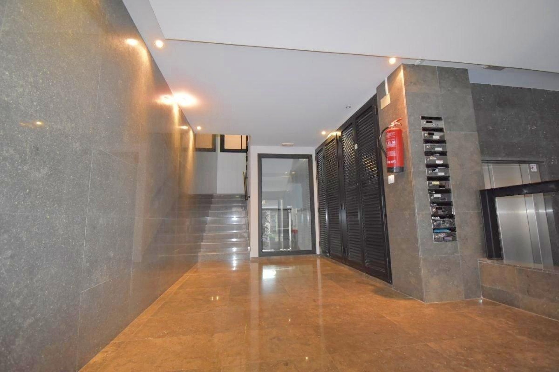 Reventa - Apartment -
Torrevieja - Centro - Muelle Pesquero