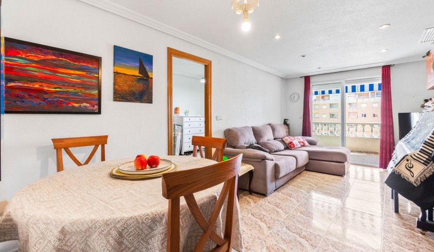 Reventa - Apartment -
Torrevieja - Centro