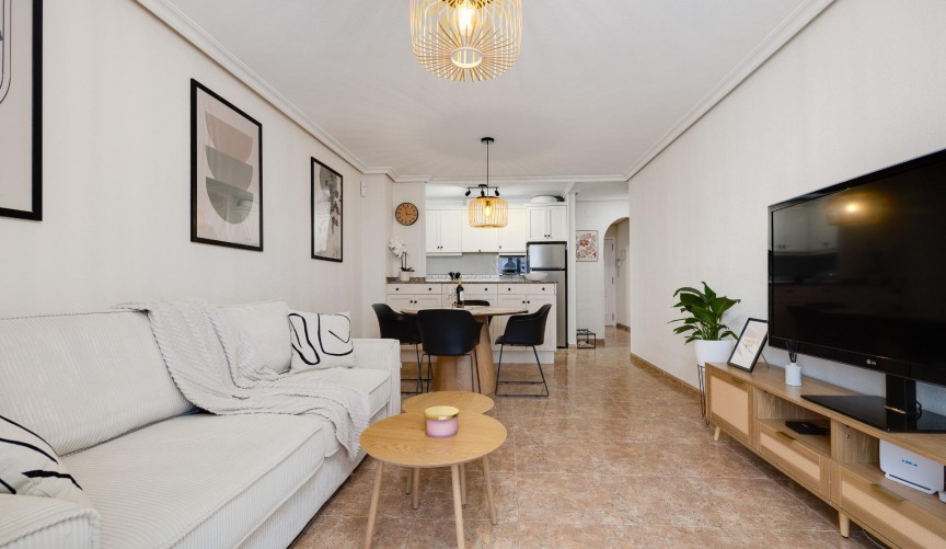 Reventa - Apartment -
Torrevieja - Centro