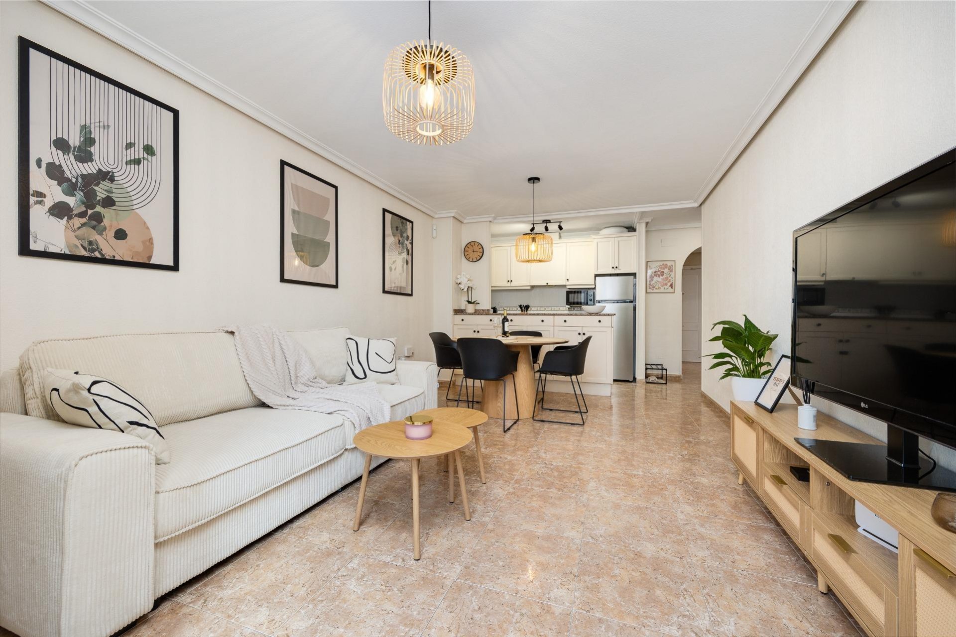 Reventa - Apartment -
Torrevieja - Centro