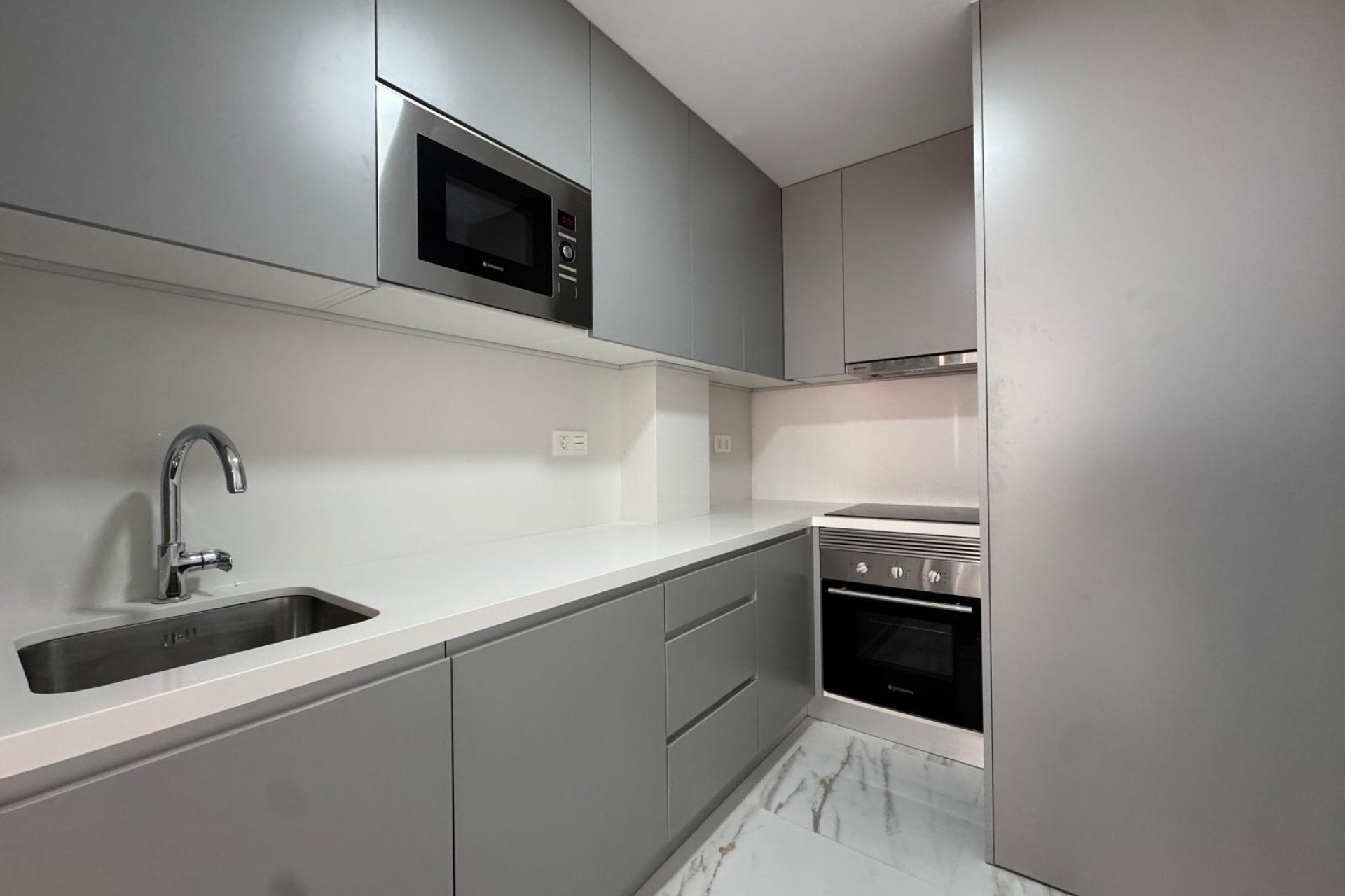 Reventa - Apartment -
Torrevieja - Centro