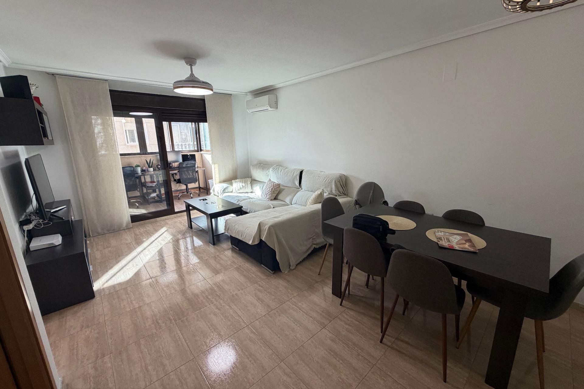 Reventa - Apartment -
Torrevieja - Centro