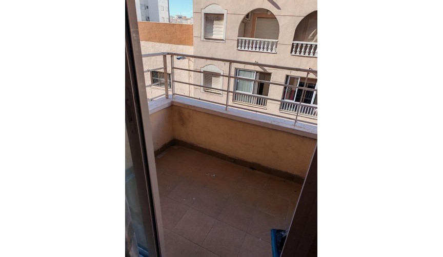 Reventa - Apartment -
Torrevieja - Centro