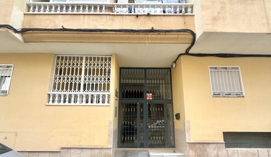 Reventa - Apartment -
Torrevieja - Centro