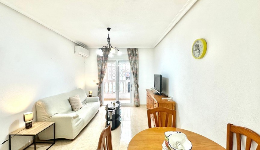 Reventa - Apartment -
Torrevieja - Centro