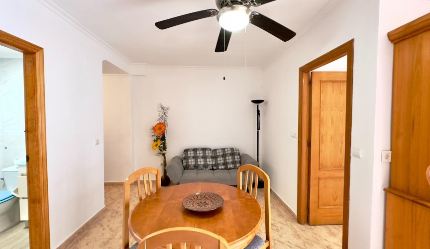 Reventa - Apartment -
Torrevieja - Centro