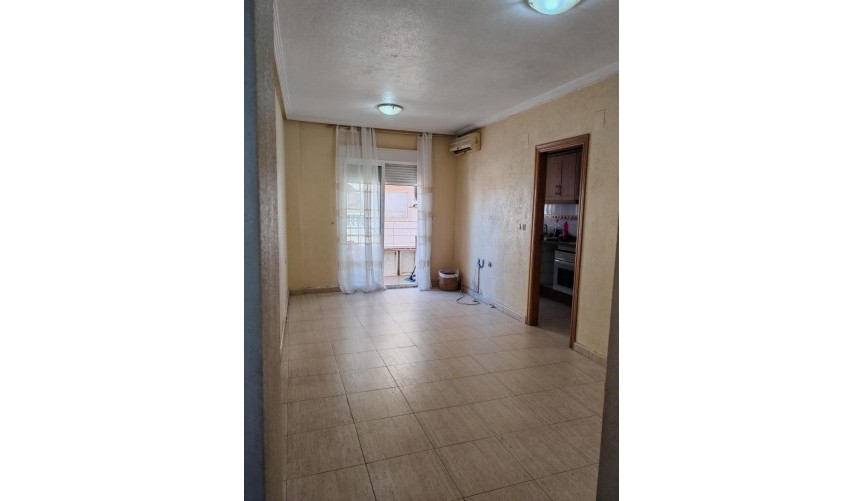 Reventa - Apartment -
Torrevieja - Centro