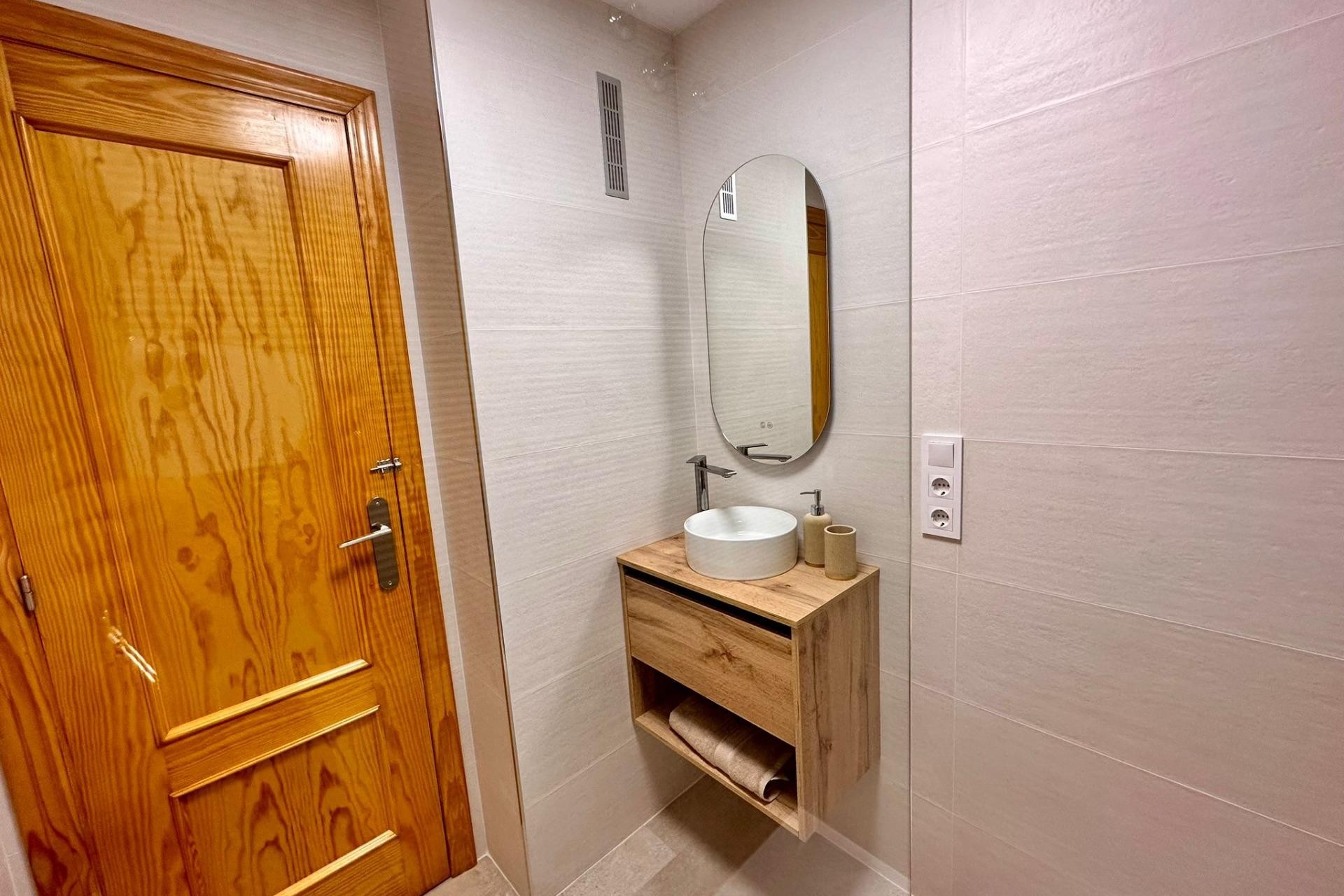 Reventa - Apartment -
Torrevieja - Centro